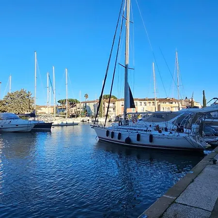 Marina Port Apartment